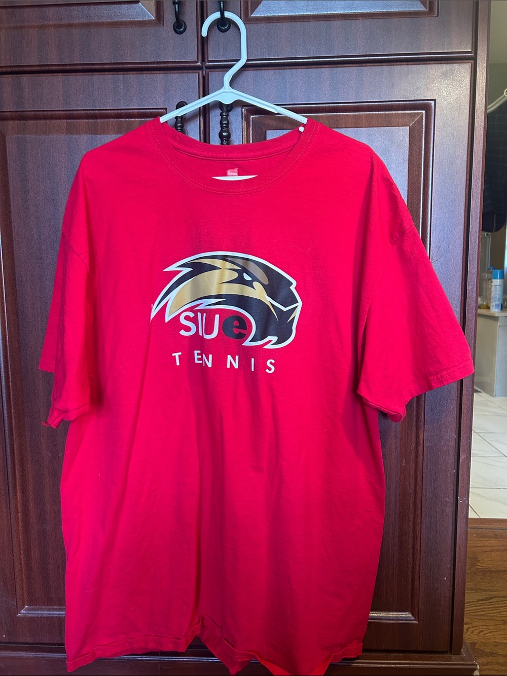 Hanes Red Men's Tennis Logo Short-Sleeve Tee